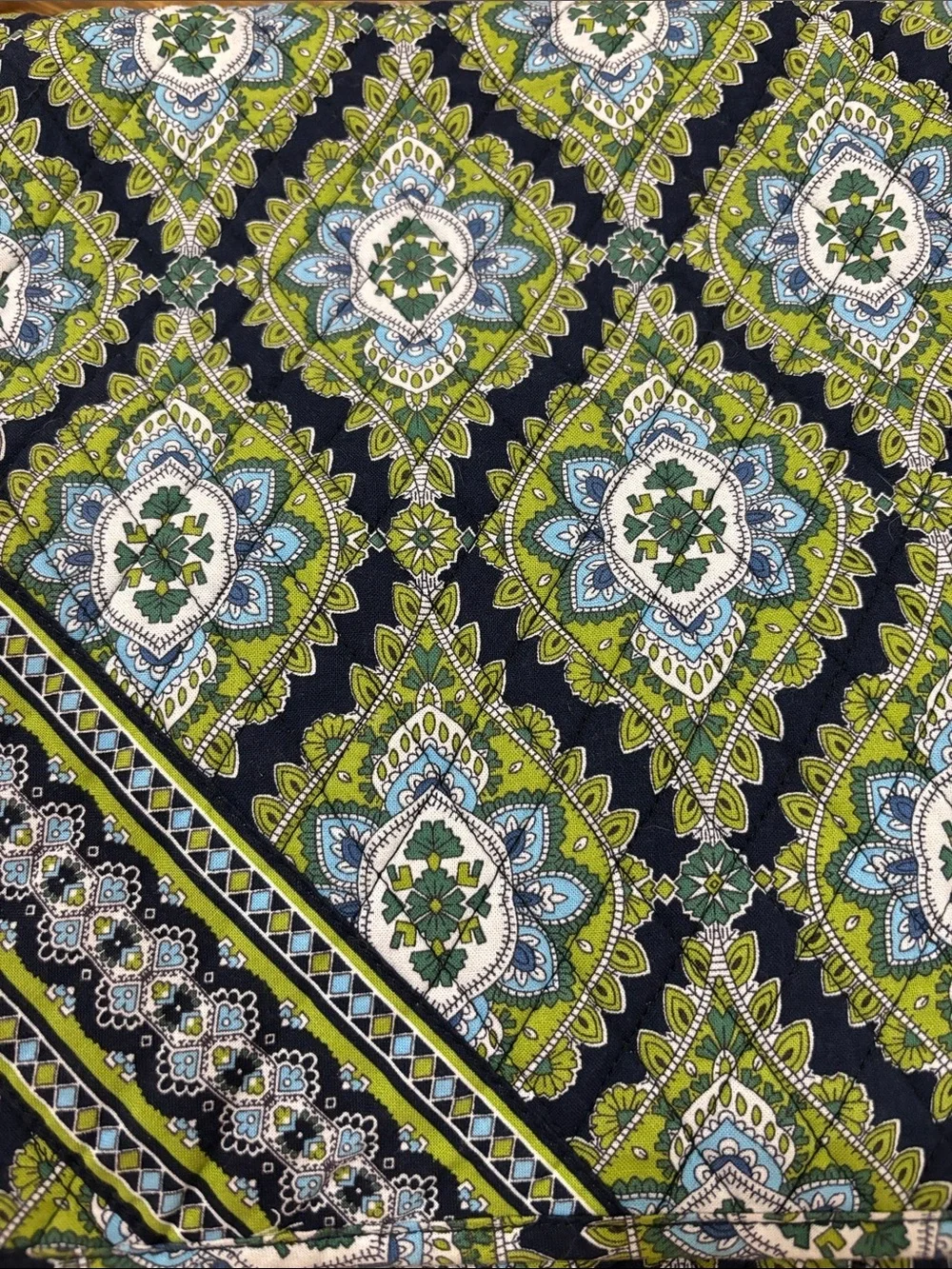 Vintage Vera Bradley Messenger Bag in Cambridge Pattern, in excellent condition - Picture 6 of 6
